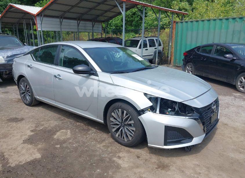 2024 Nissan Altima SV FWD (VIN 1N4BL4DV9RN330707) main photo