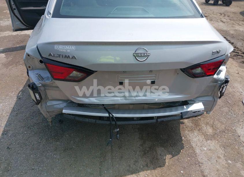 Photo 6 of 2024 Nissan Altima SV FWD (VIN 1N4BL4DV9RN330707)