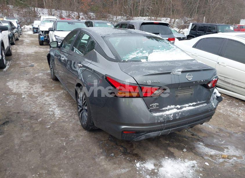 Photo 3 of 2024 Nissan Altima SV FWD (VIN 1N4BL4DV9RN332800)