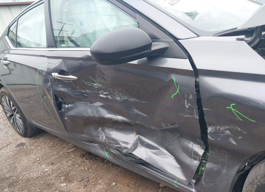 Photo 6 of 2024 Nissan Altima SV FWD (VIN 1N4BL4DV9RN334465)