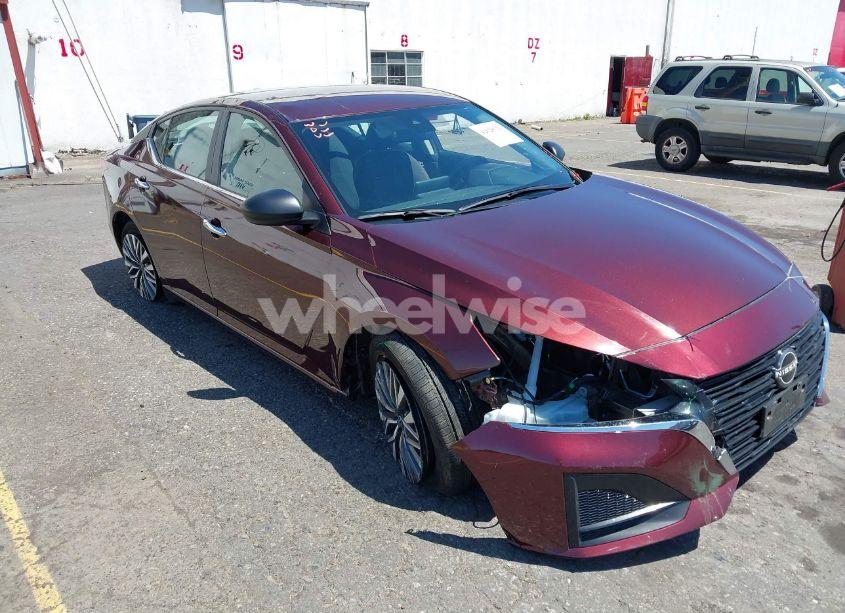 Photo 6 of 2024 Nissan Altima SV FWD (VIN 1N4BL4DV9RN358152)