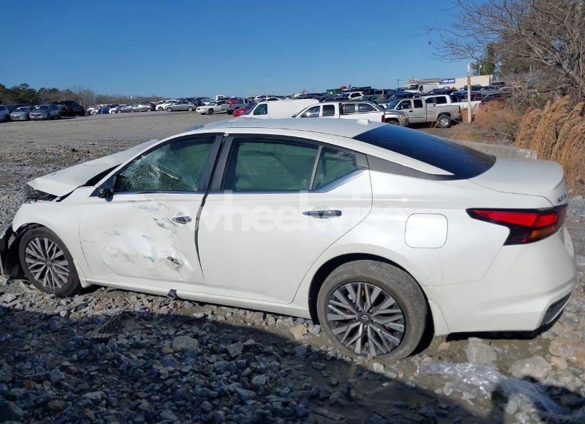 Photo 13 of 2024 Nissan Altima SV FWD (VIN 1N4BL4DV9RN368650)