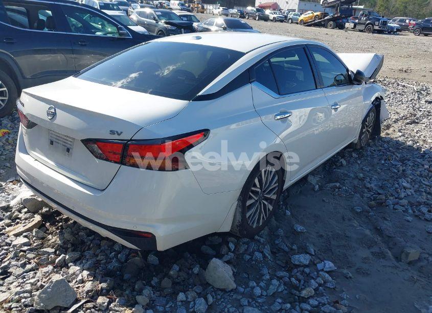 Photo 4 of 2024 Nissan Altima SV FWD (VIN 1N4BL4DV9RN368650)