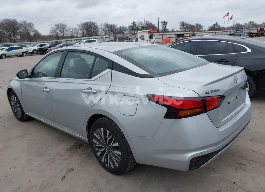 Photo 3 of 2024 Nissan Altima SV FWD (VIN 1N4BL4DV9RN375825)