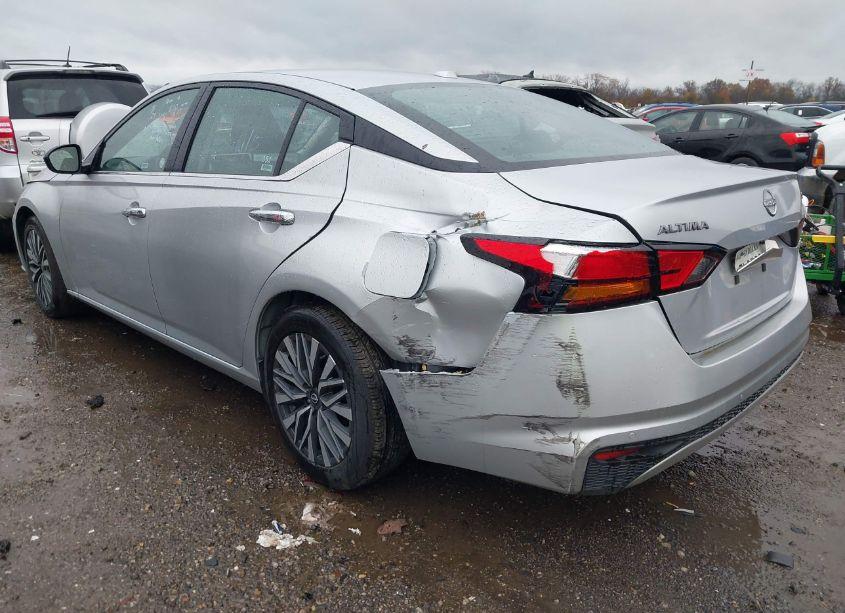 Photo 3 of 2024 Nissan Altima SV FWD (VIN 1N4BL4DV9RN377137)