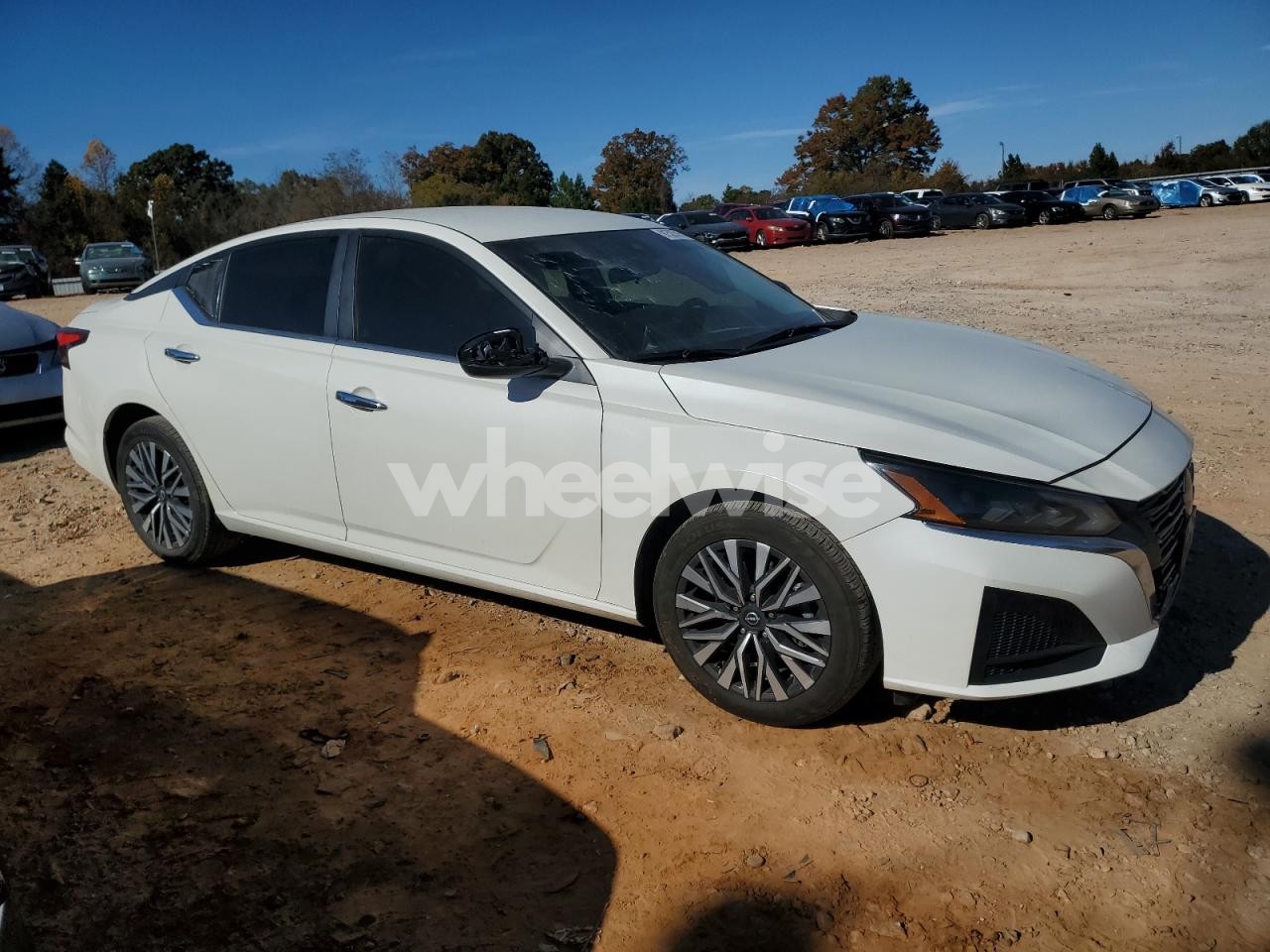 Photo 4 of 2024 NISSAN ALTIMA SV (VIN 1N4BL4DV9RN386629)