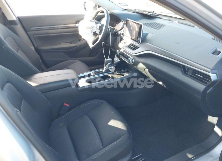 Photo 5 of 2024 Nissan Altima SV FWD (VIN 1N4BL4DV9RN387540)