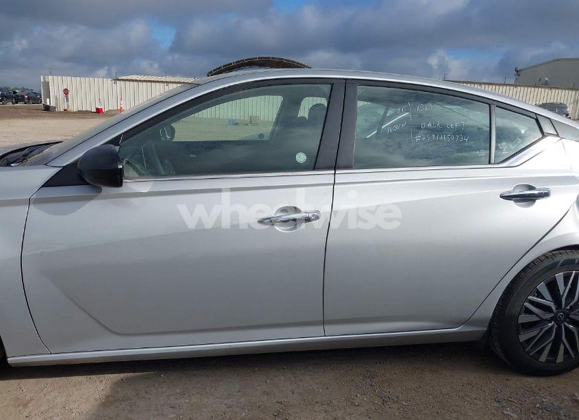 Photo 14 of 2024 Nissan Altima SV FWD (VIN 1N4BL4DV9RN392639)