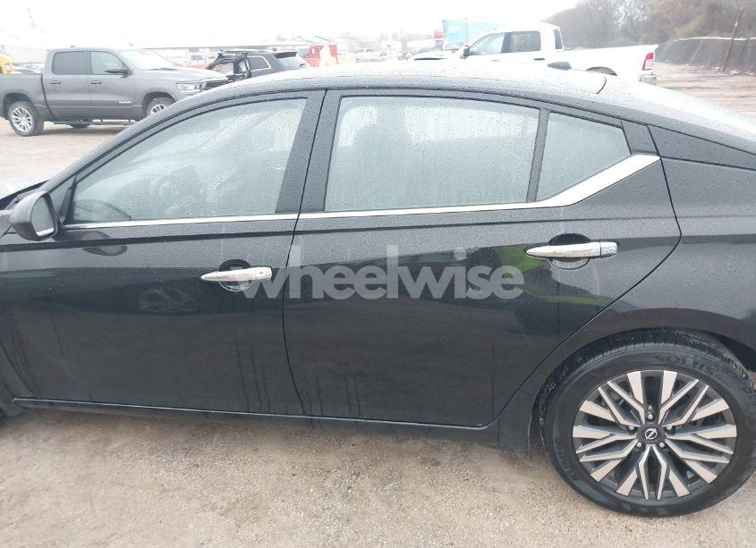 Photo 14 of 2024 Nissan Altima SV FWD (VIN 1N4BL4DV9RN417071)