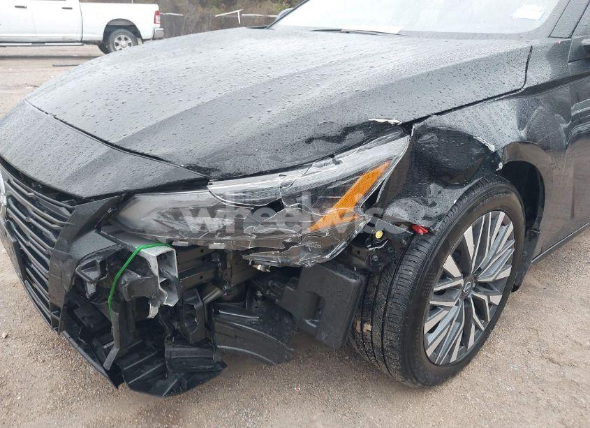 Photo 6 of 2024 Nissan Altima SV FWD (VIN 1N4BL4DV9RN417071)