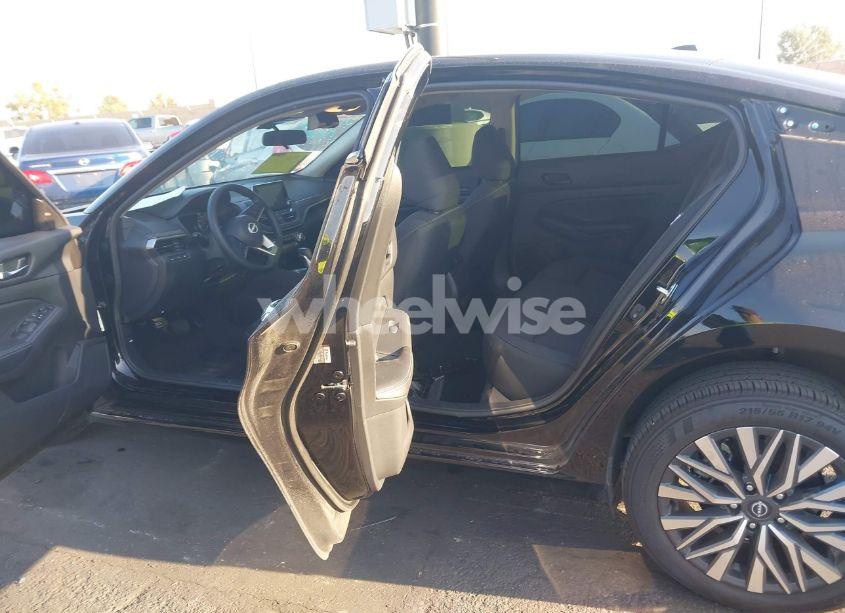 Photo 8 of 2024 Nissan Altima SV FWD (VIN 1N4BL4DV9RN425445)