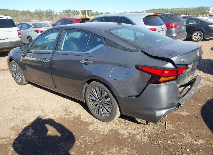 Photo 3 of 2024 Nissan Altima SV FWD (VIN 1N4BL4DV9RN429088)