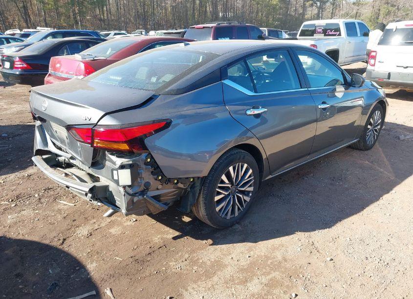 Photo 4 of 2024 Nissan Altima SV FWD (VIN 1N4BL4DV9RN429088)