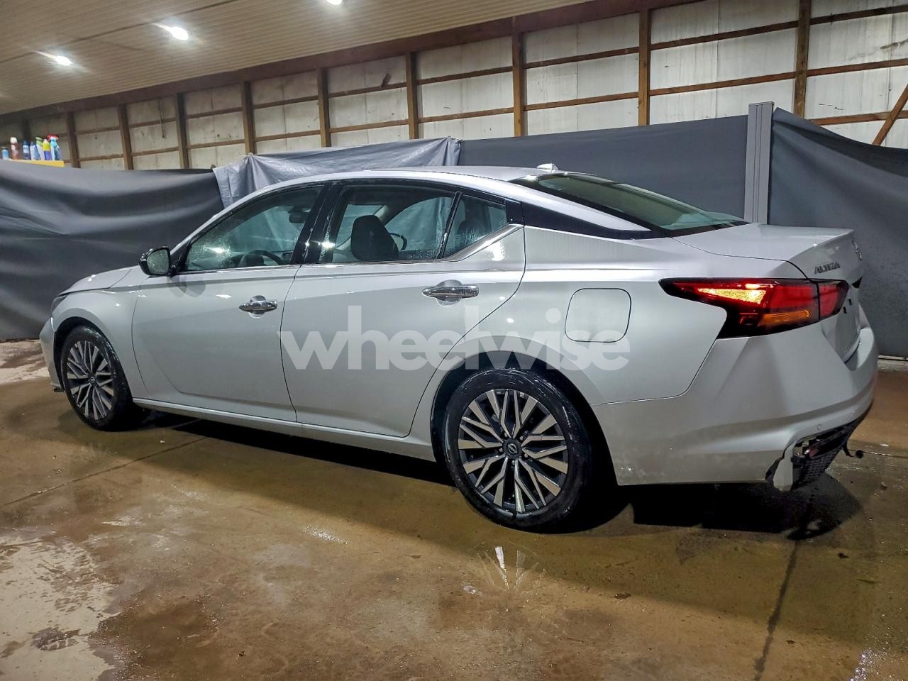 Photo 2 of 2024 NISSAN ALTIMA SV (VIN 1N4BL4DV9RN429317)