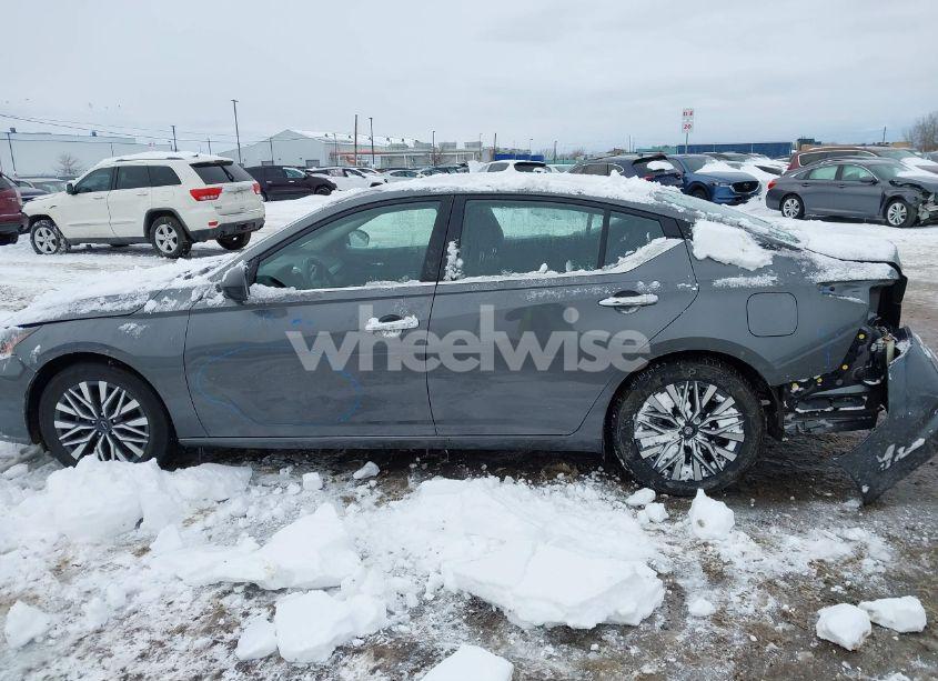 Photo 14 of 2024 Nissan Altima SV FWD (VIN 1N4BL4DV9RN431245)