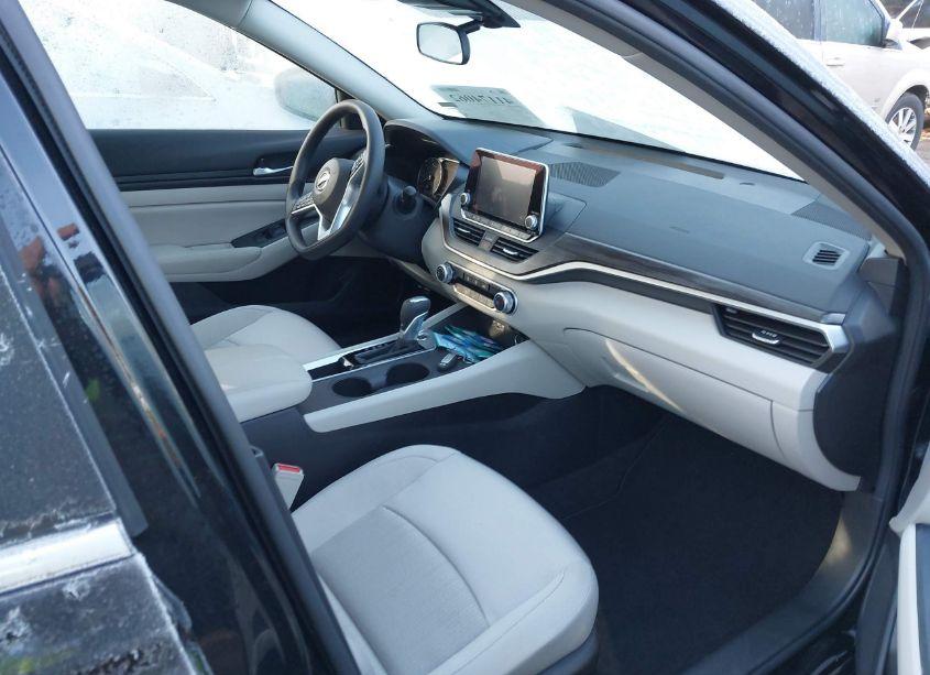 Photo 5 of 2025 Nissan Altima SV FWD (VIN 1N4BL4DV9SN305716)