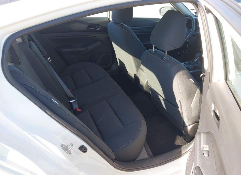 Photo 8 of 2025 Nissan Altima SV FWD (VIN 1N4BL4DV9SN308468)