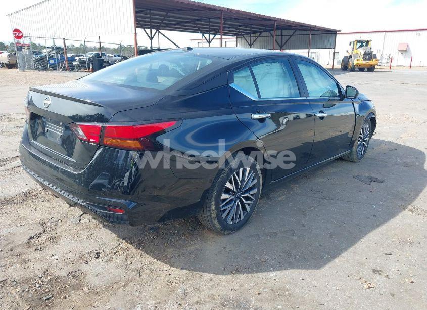 Photo 4 of 2025 Nissan Altima SV FWD (VIN 1N4BL4DV9SN315307)