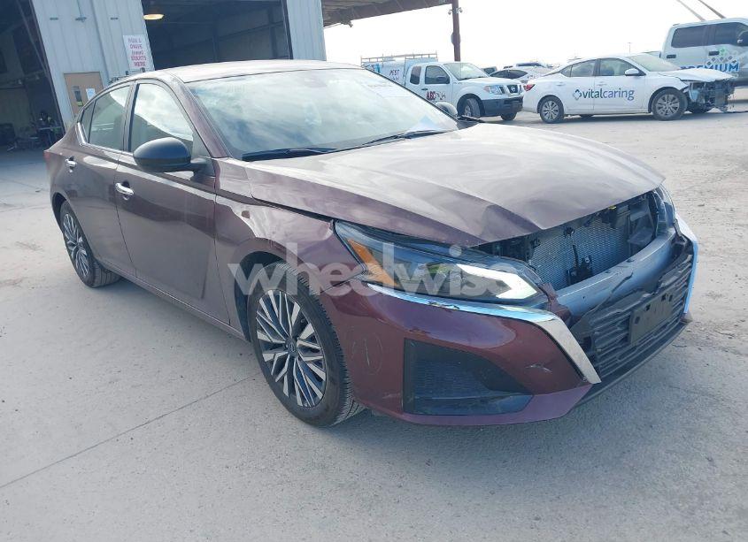 2025 Nissan Altima SV FWD (VIN 1N4BL4DV9SN325576) main photo