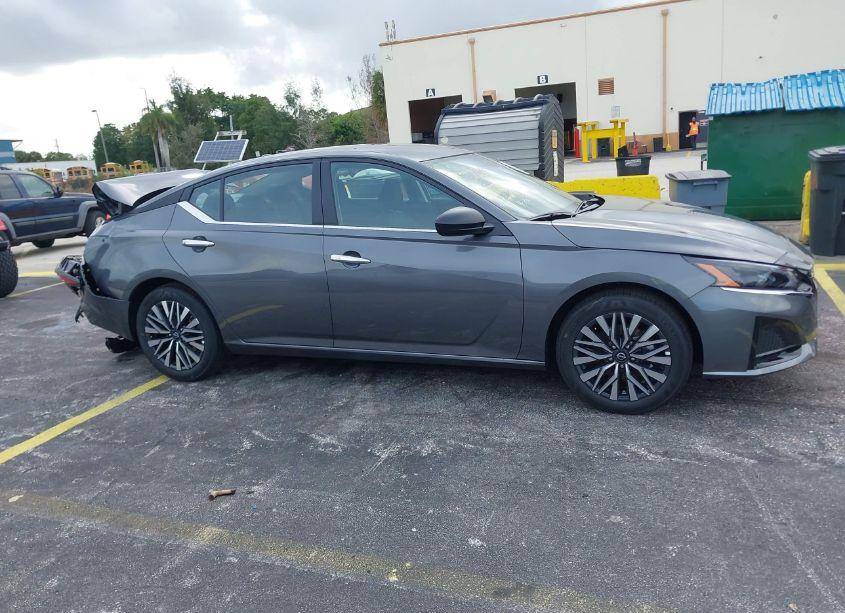 Photo 13 of 2025 Nissan Altima SV FWD (VIN 1N4BL4DV9SN340238)