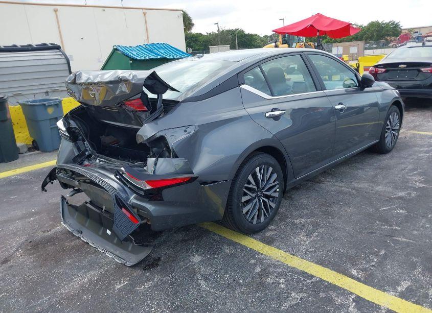 Photo 4 of 2025 Nissan Altima SV FWD (VIN 1N4BL4DV9SN340238)