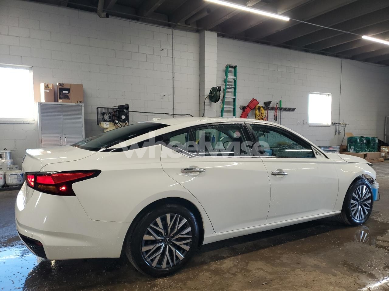 Photo 3 of 2025 NISSAN ALTIMA SV (VIN 1N4BL4DV9SN349280)