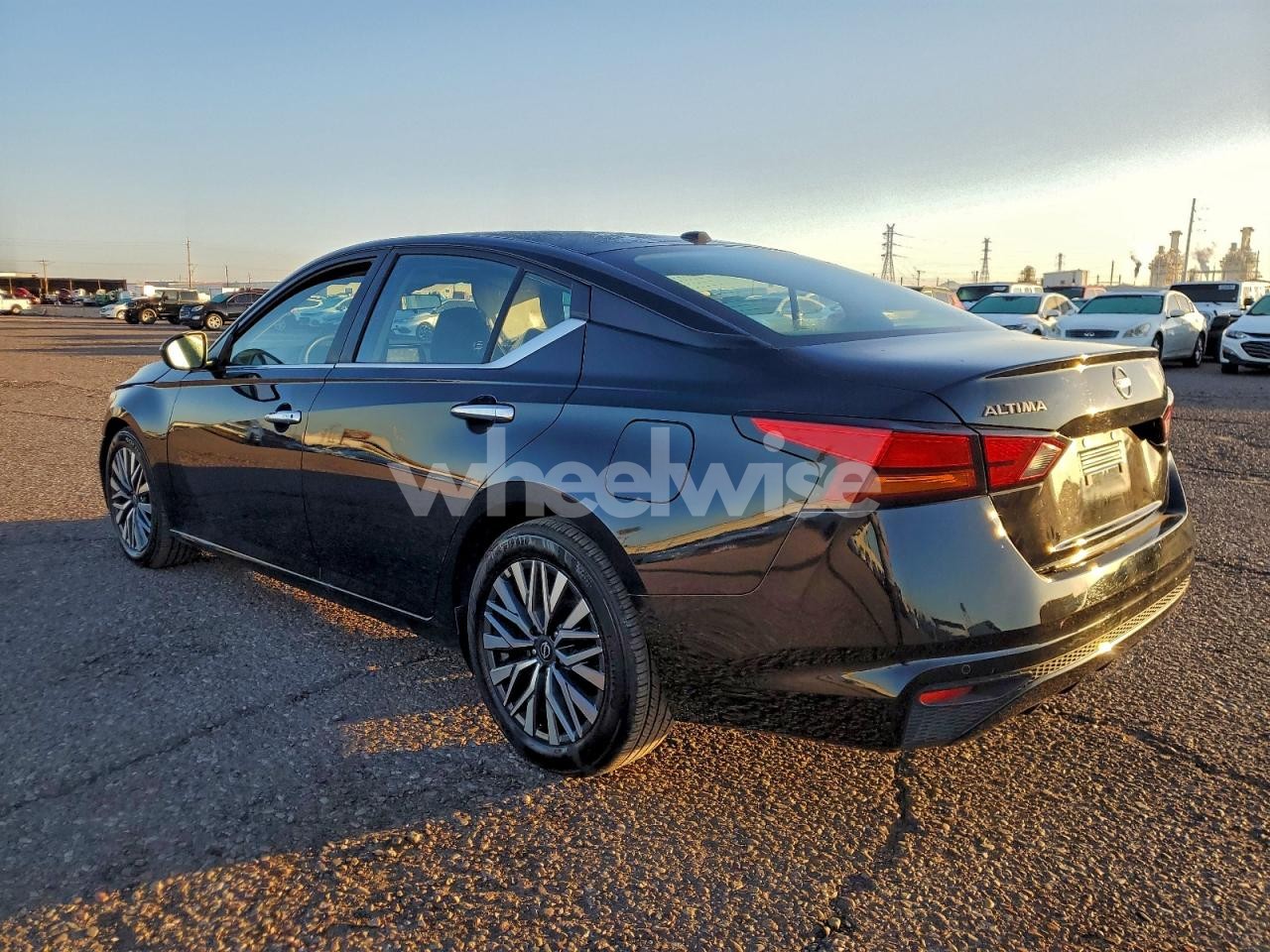 Photo 2 of 2025 NISSAN ALTIMA SV (VIN 1N4BL4DV9SN352521)