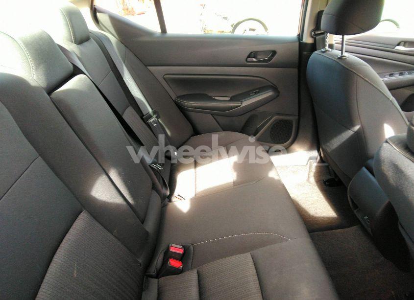 Photo 8 of 2025 Nissan Altima SV FWD (VIN 1N4BL4DV9SN361705)