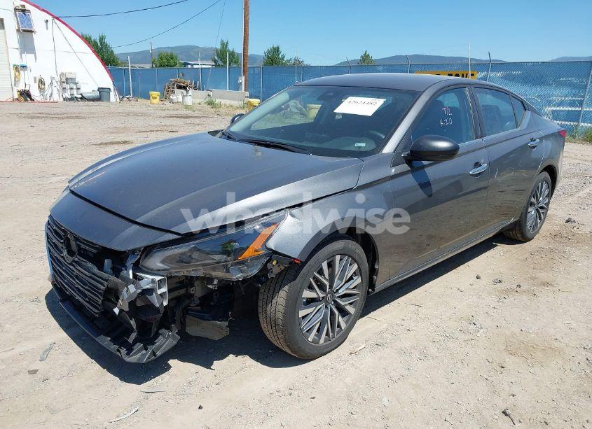 Photo 2 of 2025 Nissan Altima SV FWD (VIN 1N4BL4DV9SN367665)