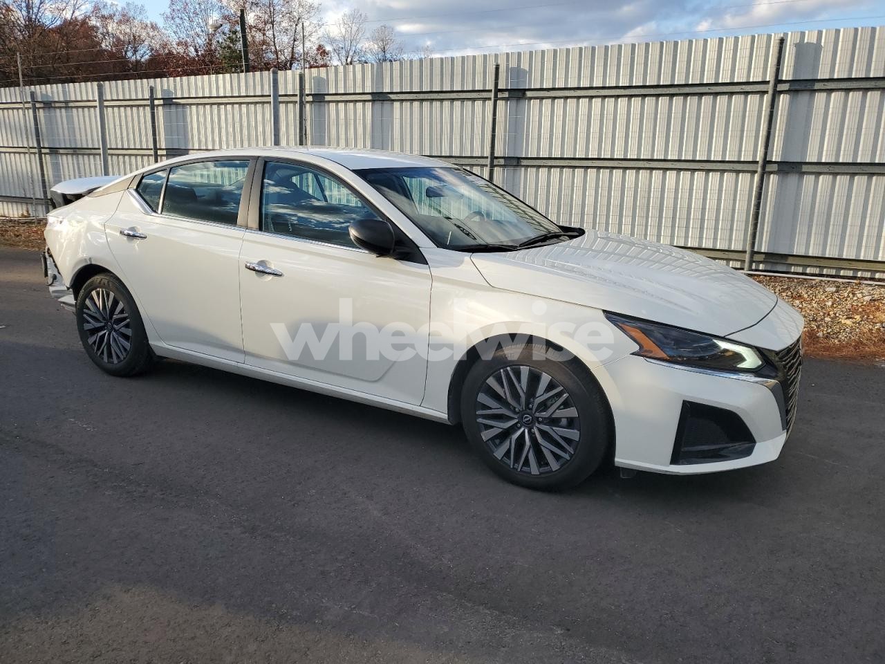 Photo 4 of 2025 NISSAN ALTIMA SV (VIN 1N4BL4DV9SN400096)