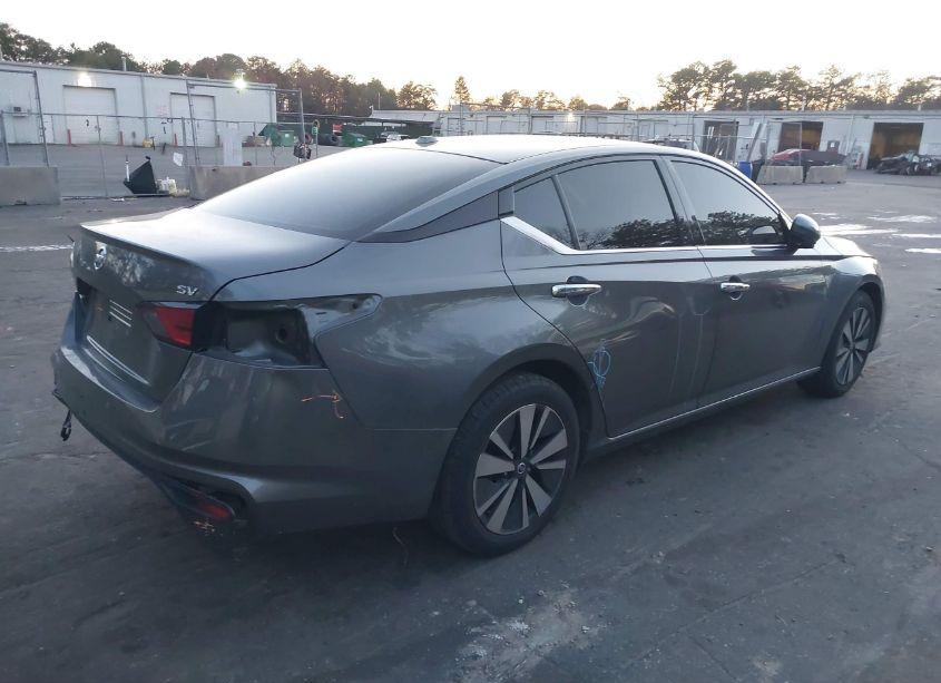 Photo 4 of 2019 Nissan Altima 2.5 SV (VIN 1N4BL4DVXKC105407)