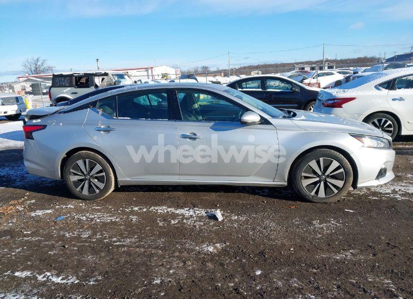 Photo 13 of 2019 Nissan Altima 2.5 SV (VIN 1N4BL4DVXKC107870)