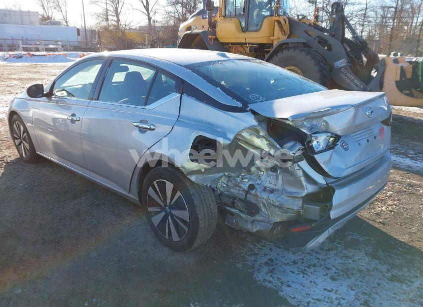 Photo 3 of 2019 Nissan Altima 2.5 SV (VIN 1N4BL4DVXKC107870)