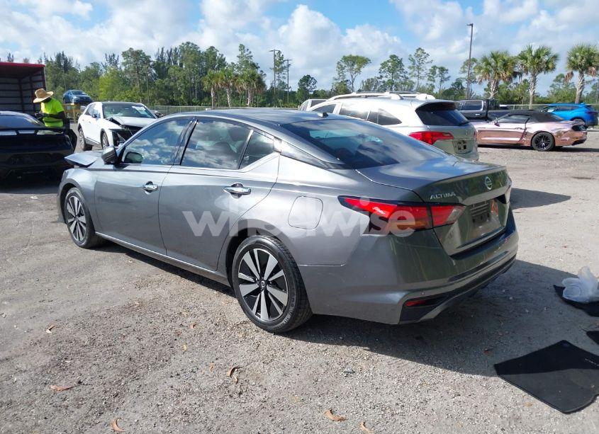 Photo 3 of 2019 Nissan Altima 2.5 SV (VIN 1N4BL4DVXKC120912)