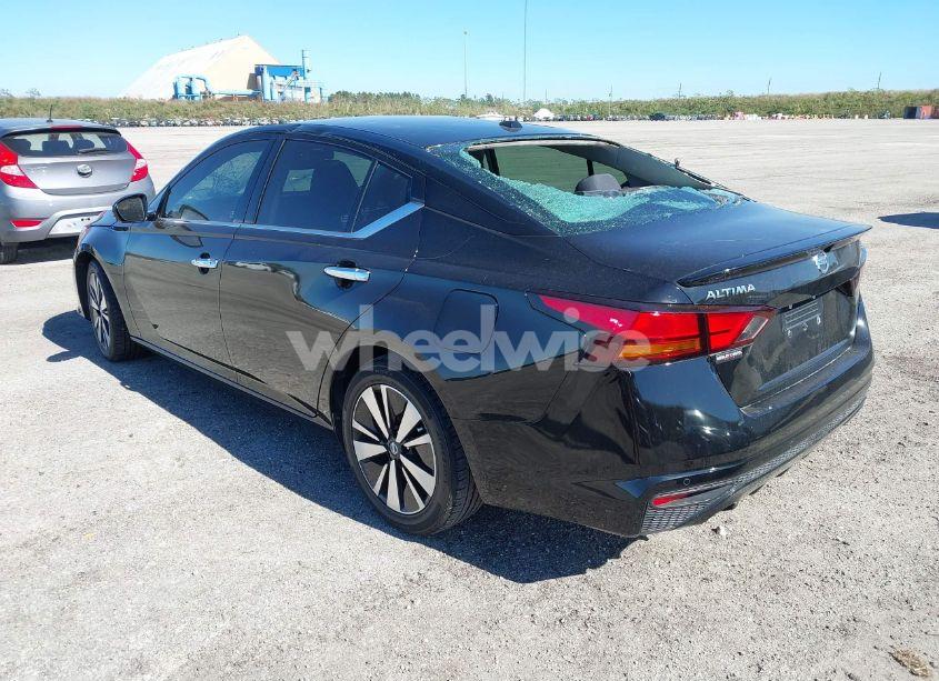 Photo 3 of 2019 Nissan Altima 2.5 SV (VIN 1N4BL4DVXKC124099)