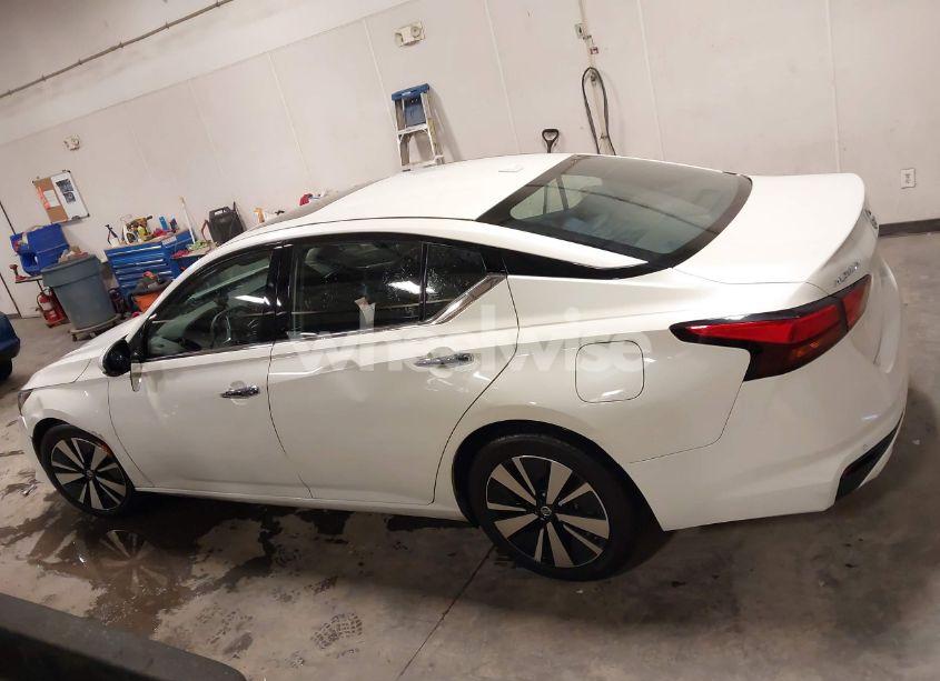 Photo 15 of 2020 Nissan Altima SV FWD (VIN 1N4BL4DVXLC246009)