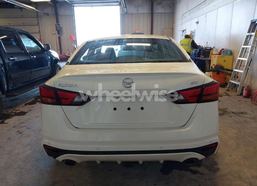 Photo 17 of 2020 Nissan Altima SV FWD (VIN 1N4BL4DVXLC246009)