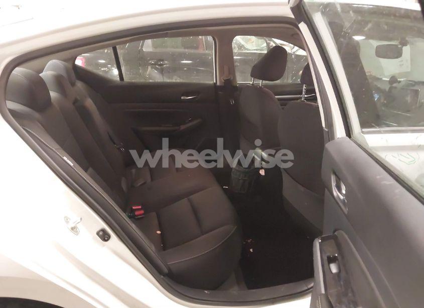 Photo 8 of 2020 Nissan Altima SV FWD (VIN 1N4BL4DVXLC246009)