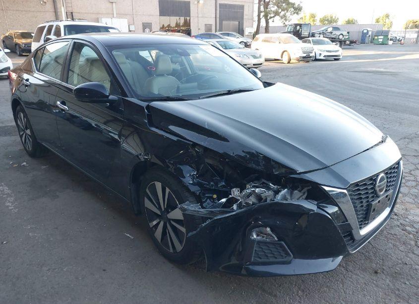 Photo 6 of 2021 Nissan Altima SV FWD (VIN 1N4BL4DVXMN301743)