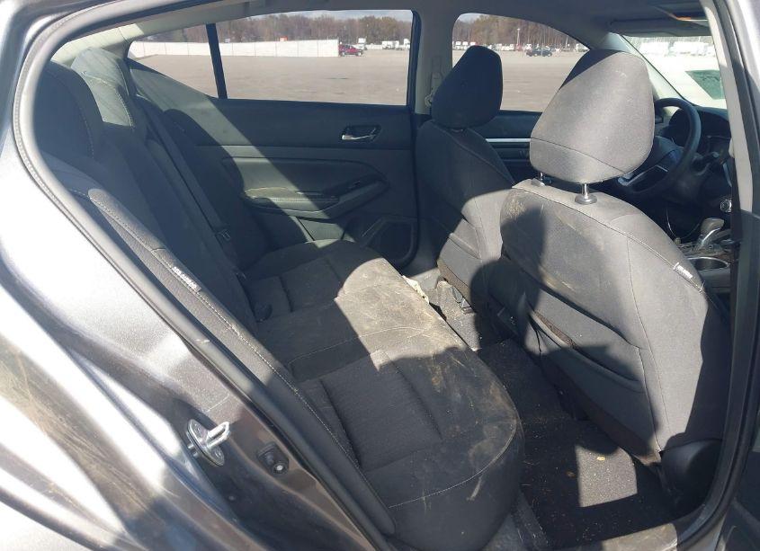 Photo 8 of 2021 Nissan Altima SV FWD (VIN 1N4BL4DVXMN324729)