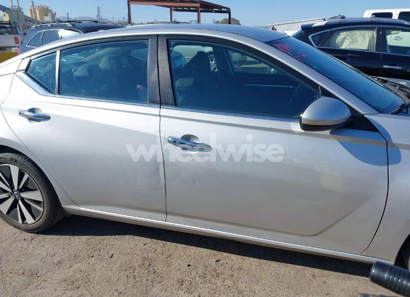 Photo 13 of 2021 Nissan Altima SV FWD (VIN 1N4BL4DVXMN333642)