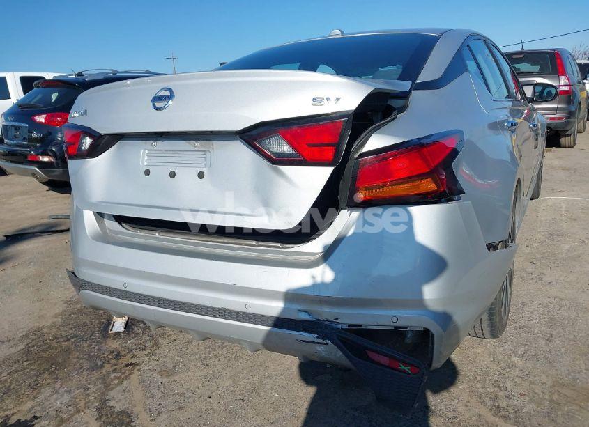 Photo 6 of 2021 Nissan Altima SV FWD (VIN 1N4BL4DVXMN333642)