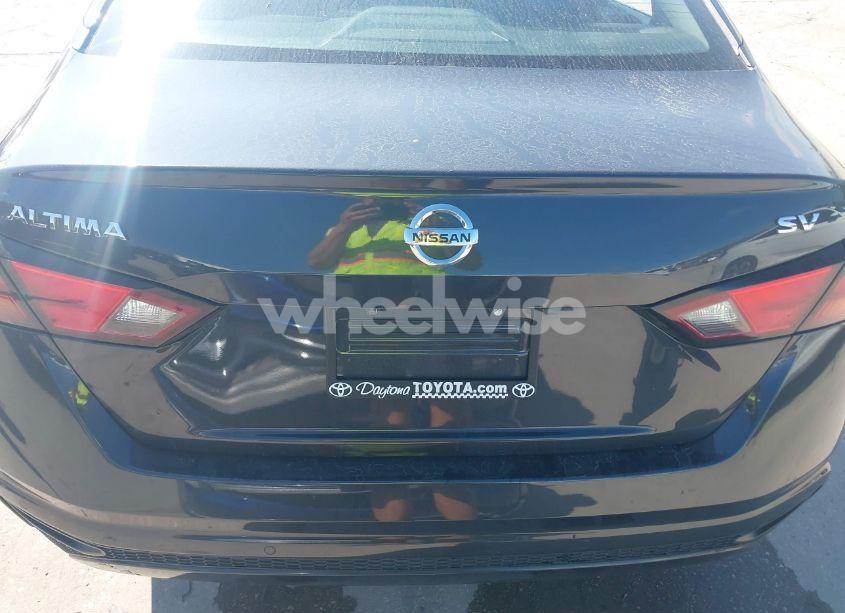 Photo 16 of 2021 Nissan Altima SV FWD (VIN 1N4BL4DVXMN335553)