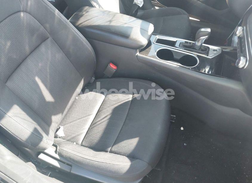 Photo 5 of 2021 Nissan Altima SV FWD (VIN 1N4BL4DVXMN335553)