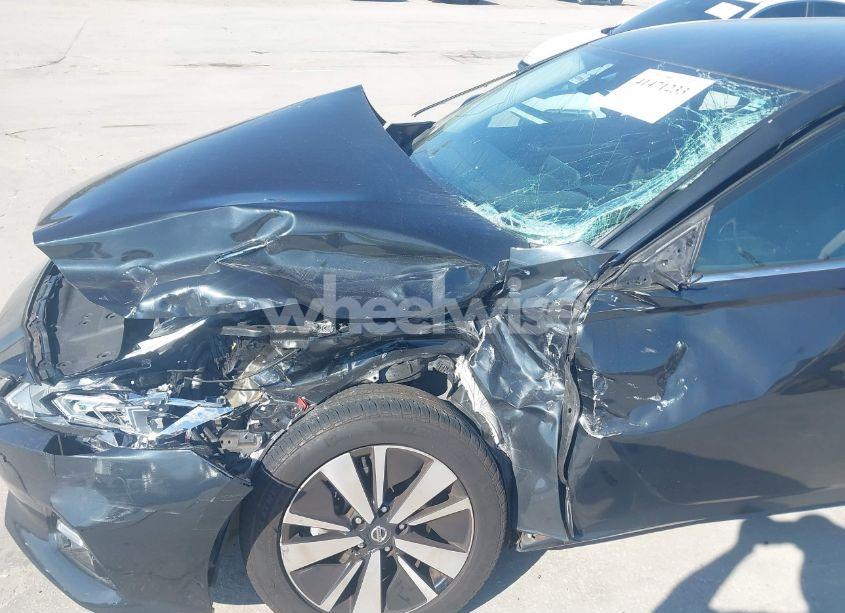 Photo 6 of 2021 Nissan Altima SV FWD (VIN 1N4BL4DVXMN335553)