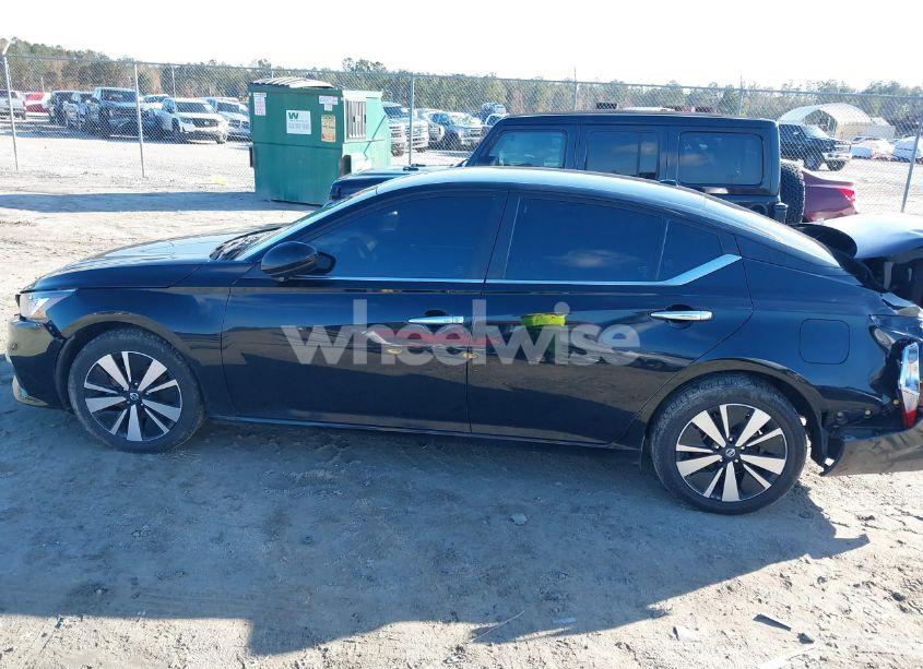 Photo 14 of 2021 Nissan Altima SV FWD (VIN 1N4BL4DVXMN347945)