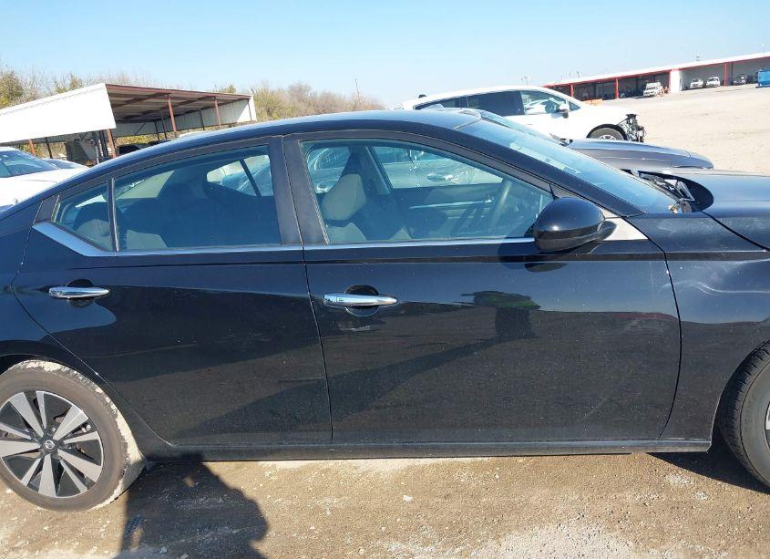 Photo 14 of 2022 Nissan Altima SV FWD (VIN 1N4BL4DVXNN319290)