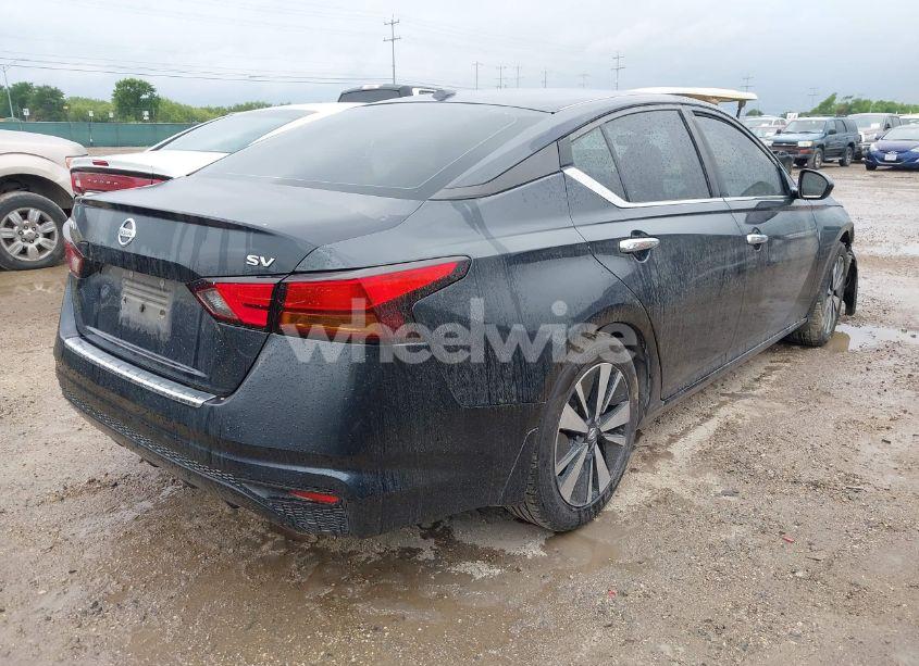 Photo 4 of 2022 Nissan Altima SV FWD (VIN 1N4BL4DVXNN324148)