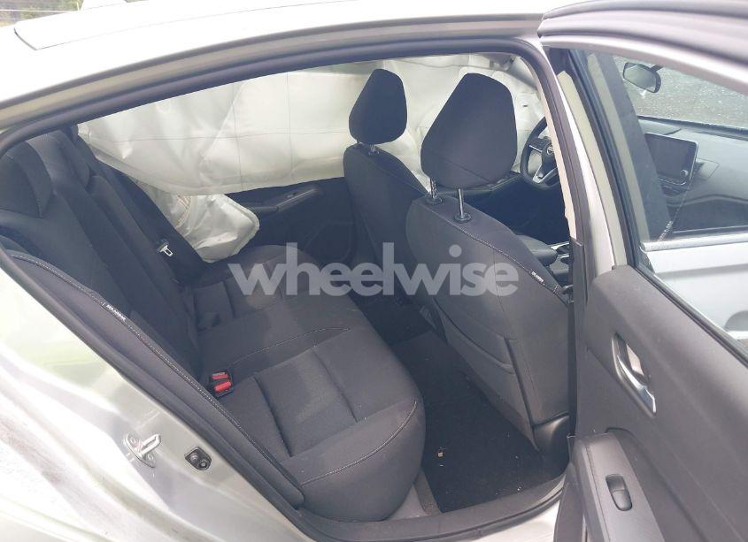 Photo 8 of 2022 Nissan Altima SV FWD (VIN 1N4BL4DVXNN326160)