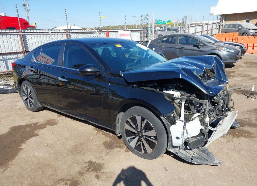 2022 Nissan Altima SV FWD (VIN 1N4BL4DVXNN378503) main photo